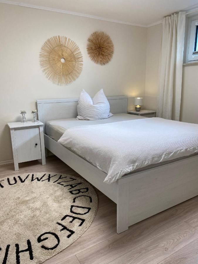 Stylische Wohnung In Ruhiger Lage, Sehr Messenah Laatzen Exterior photo